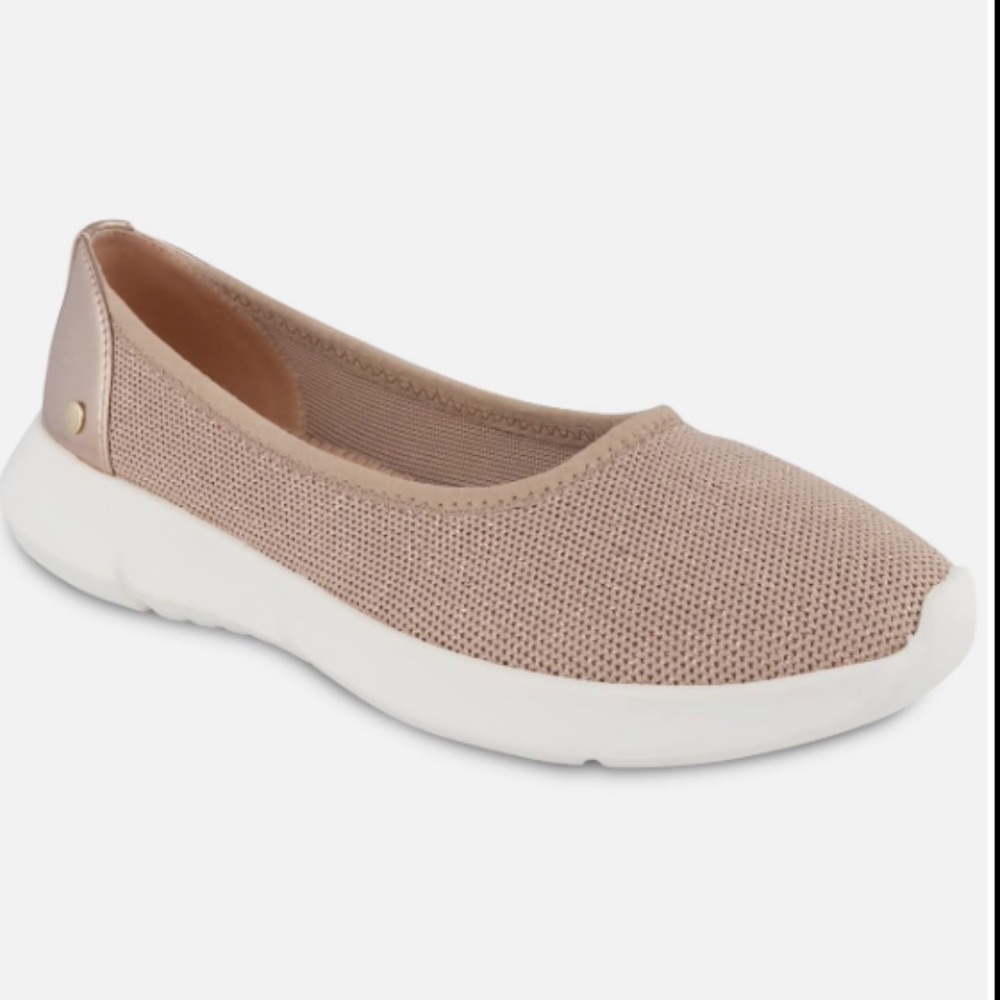 NWB Karen Scott Kaseena Athletic Flat